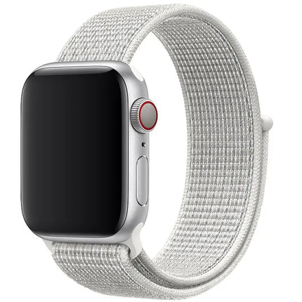 Apple Watch Nike Sport Loop 41 mm – Gipfelweiß